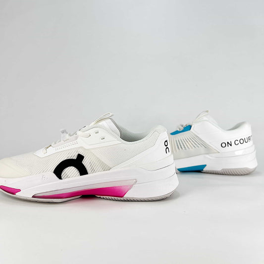 On The Roger Slam – White & Ice Grey Unisex Breathable Anti-Slip Shock-Absorbing Tennis Shoes
