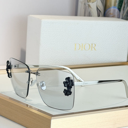 D**R Clover S1U Rimless Sunglasses | Gold Metal Frame, 3D Floral Detail & Gradient Lenses | Multiple Colors