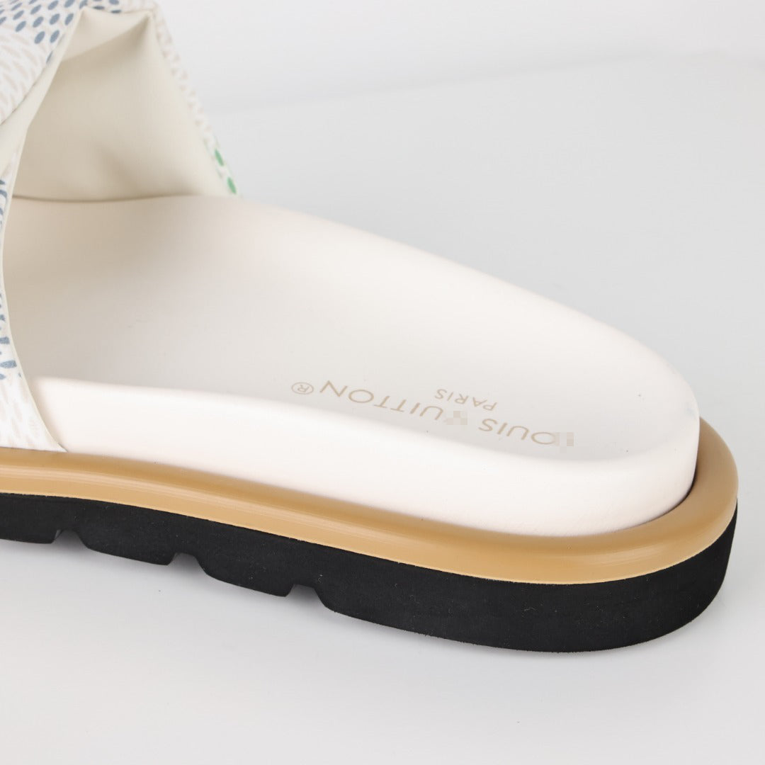 L***V White Mesh Woven Gold Bar Wide Strap Pool Pillow Comfort Slide Sandals — Spring Summer Boutique Limited Edition