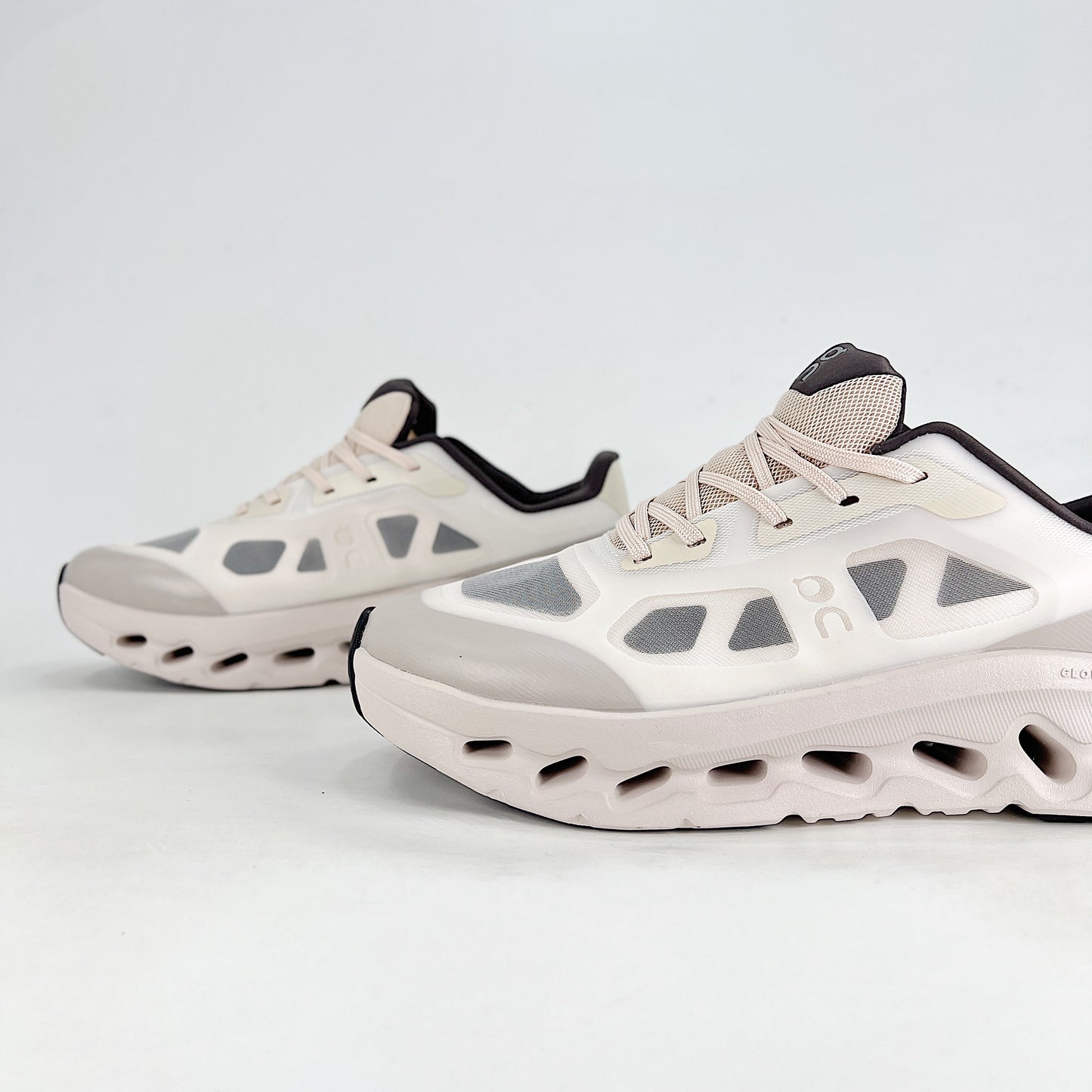 On Cloudtilt Remix – Pearl White & Frost Unisex Comfortable Supportive Running & Lifestyle Shoes