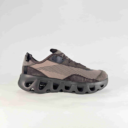 On Running Cloudrift – White, Grey & Black Unisex Lifestyle Running Shoes