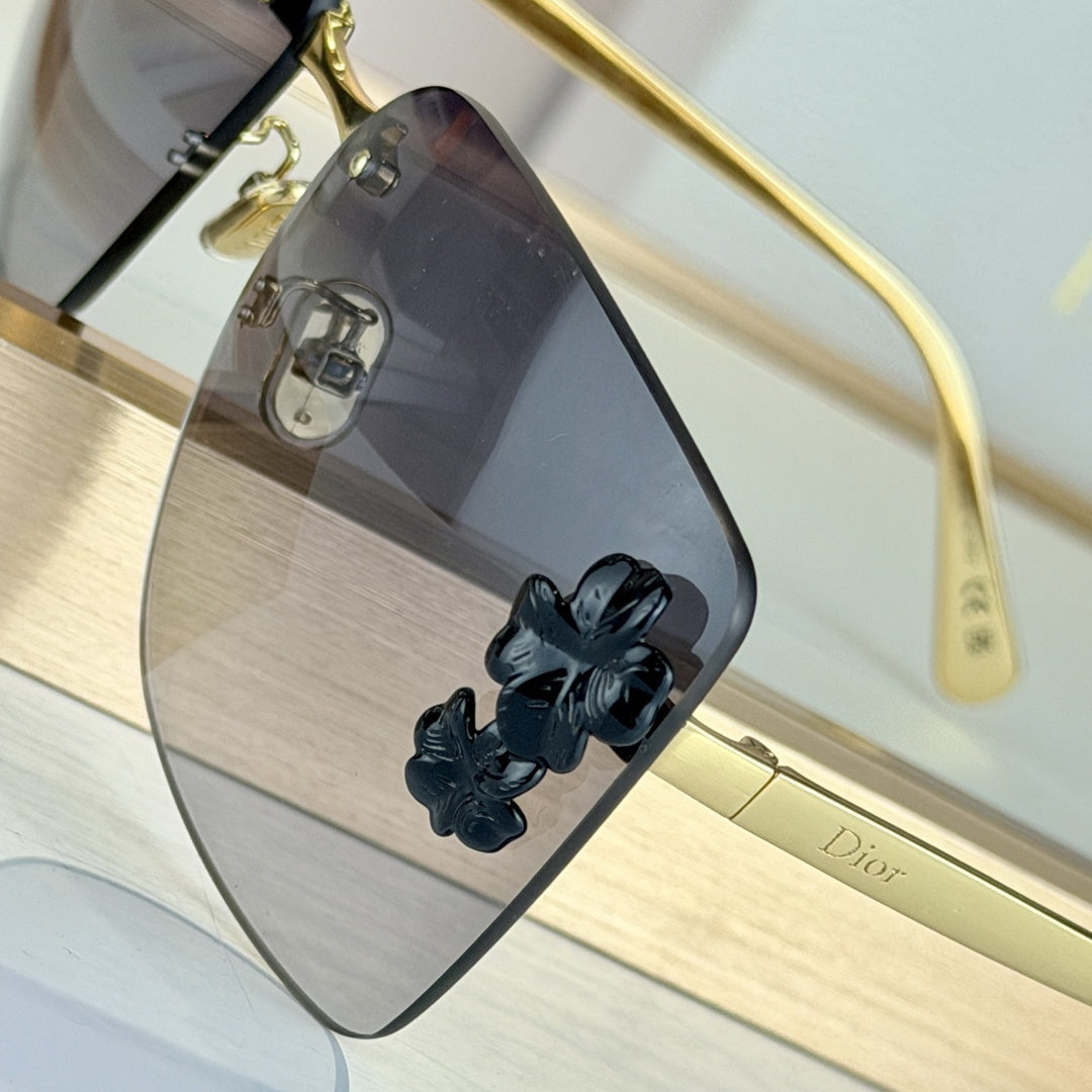 D**R Clover S1U Rimless Sunglasses | Gold Metal Frame, 3D Floral Detail & Gradient Lenses | Multiple Colors