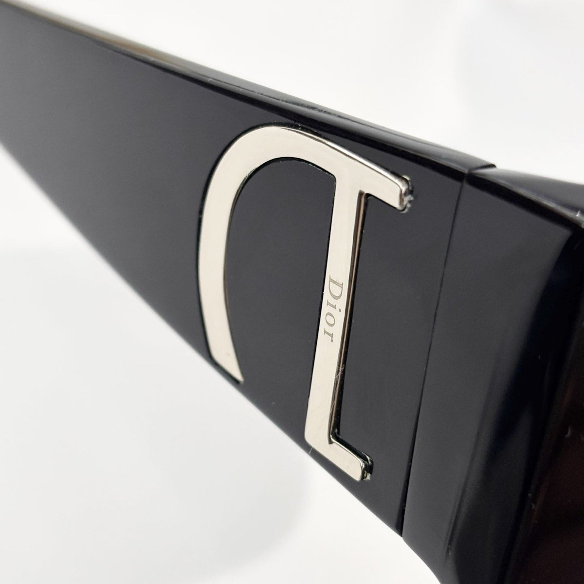 D**R Signature Rectangle Sunglasses | Glossy Black Acetate Frame & Gold D Logo