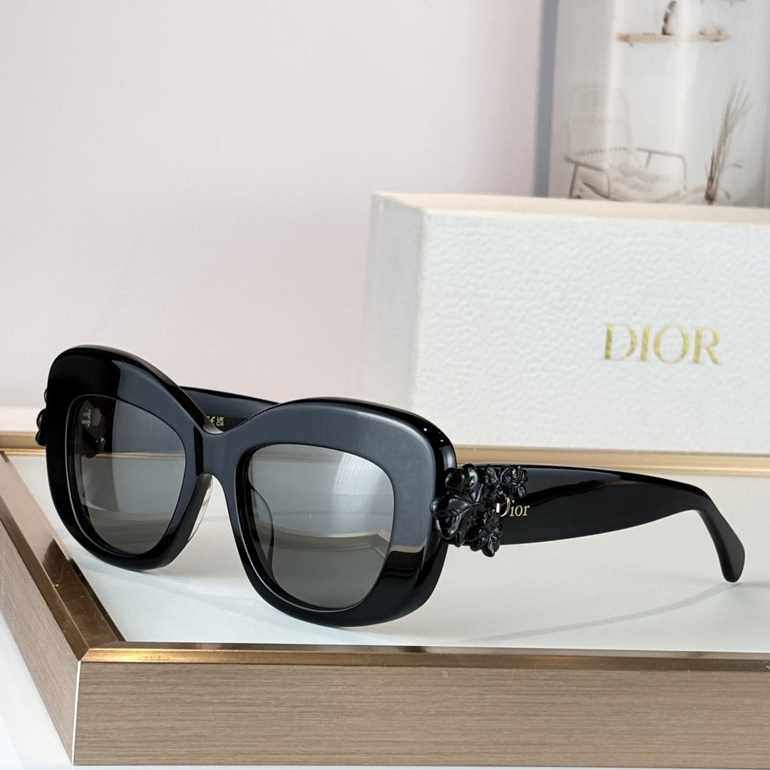 D**R Lady Cat-Eye Sunglasses | Black Acetate Frame, Grey Gradient Lenses & 3D Floral Detail | Multiple Colors
