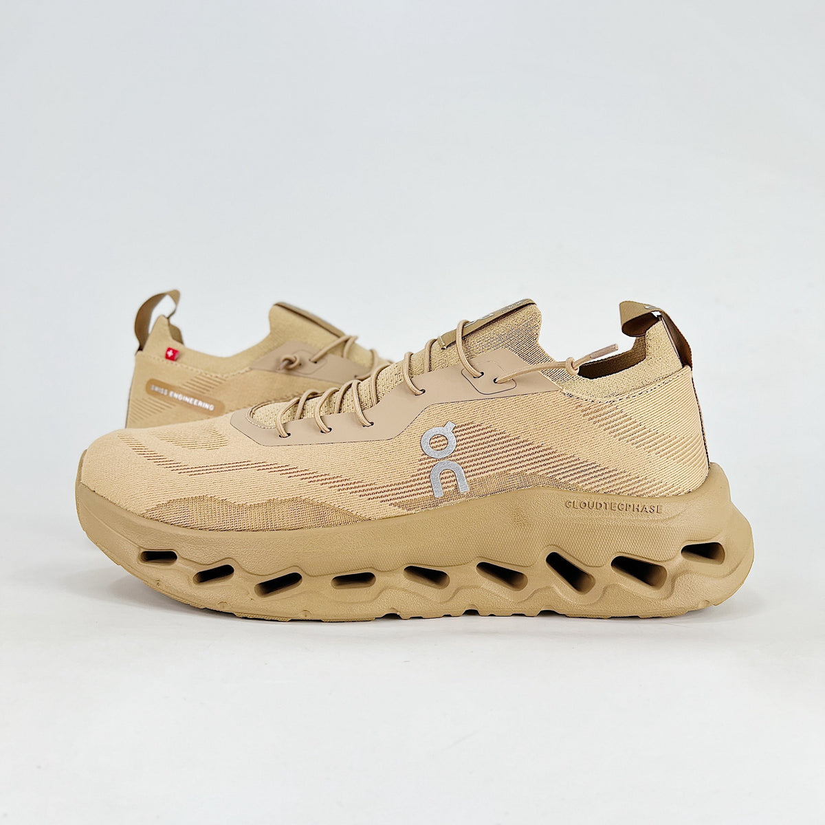 Loewe × On Cloudsurfer – Unisex Lightweight Breathable Luxury Collaborative Running Shoes | Sand & Desert Tan