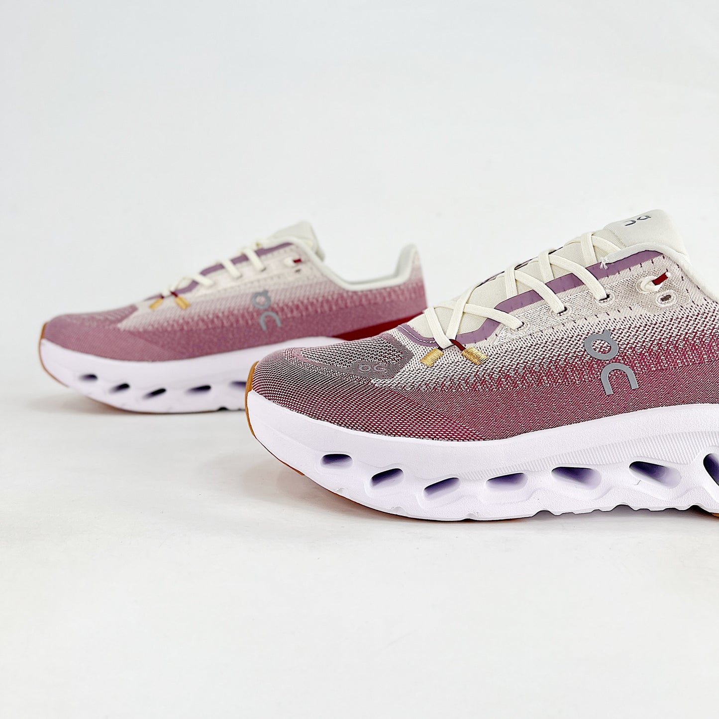 On Running Cloudeclipse – Rose & White Unisex High-Performance Road Running Shoes