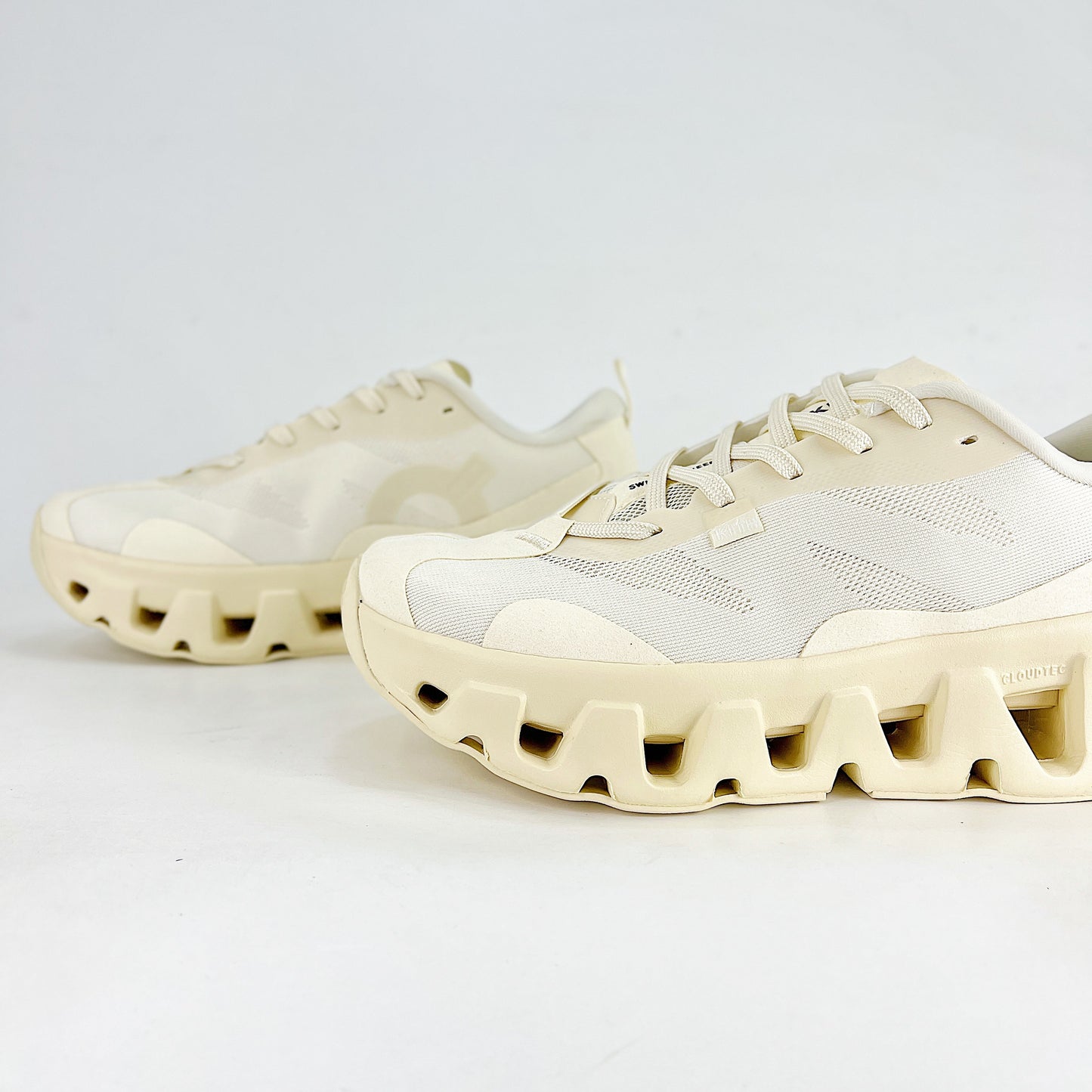 On Cloudswift K-Tech – All Cream Unisex Lightweight Comfortable Durable Lifestyle Sneakers