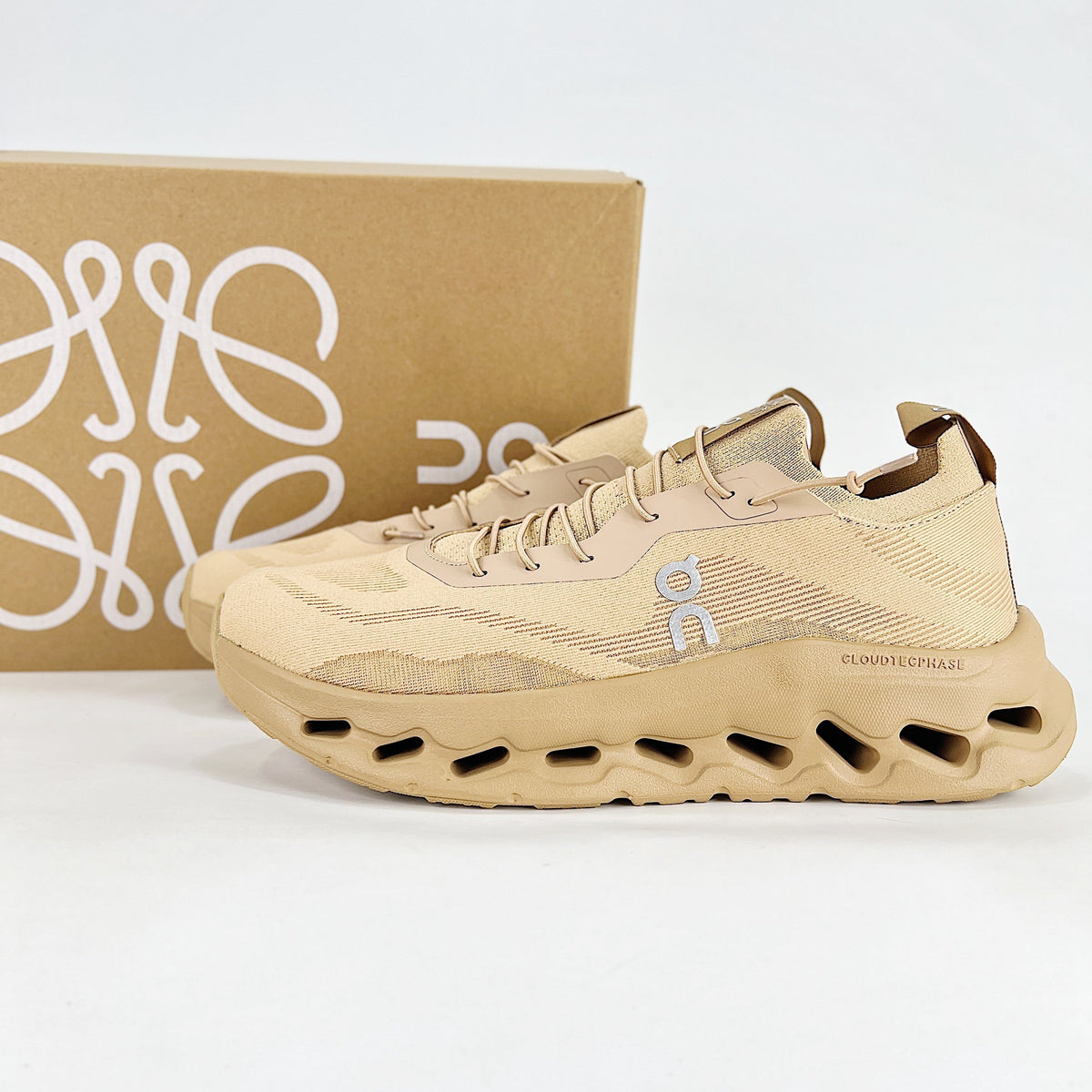 Loewe × On Cloudsurfer – Unisex Lightweight Breathable Luxury Collaborative Running Shoes | Sand & Desert Tan