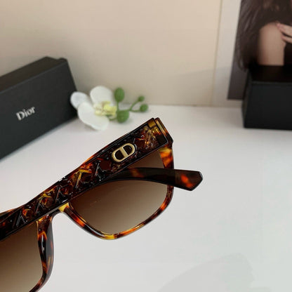 D**R Cat-Eye Sunglasses | Tortoiseshell Acetate Frame, Gold CD Logo & Brown Gradient Lenses