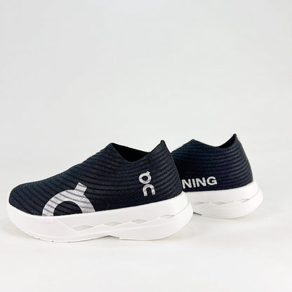 On Cloud Boom – Kids Lightweight Breathable Slip-On Running Shoes | Black & White
