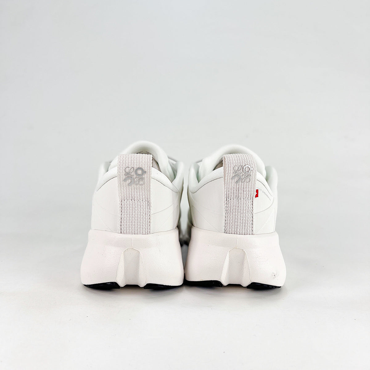 Loewe × On Cloudsolo – Unisex Lightweight Breathable Luxury Collaborative Running Shoes | White & Pearl Silver