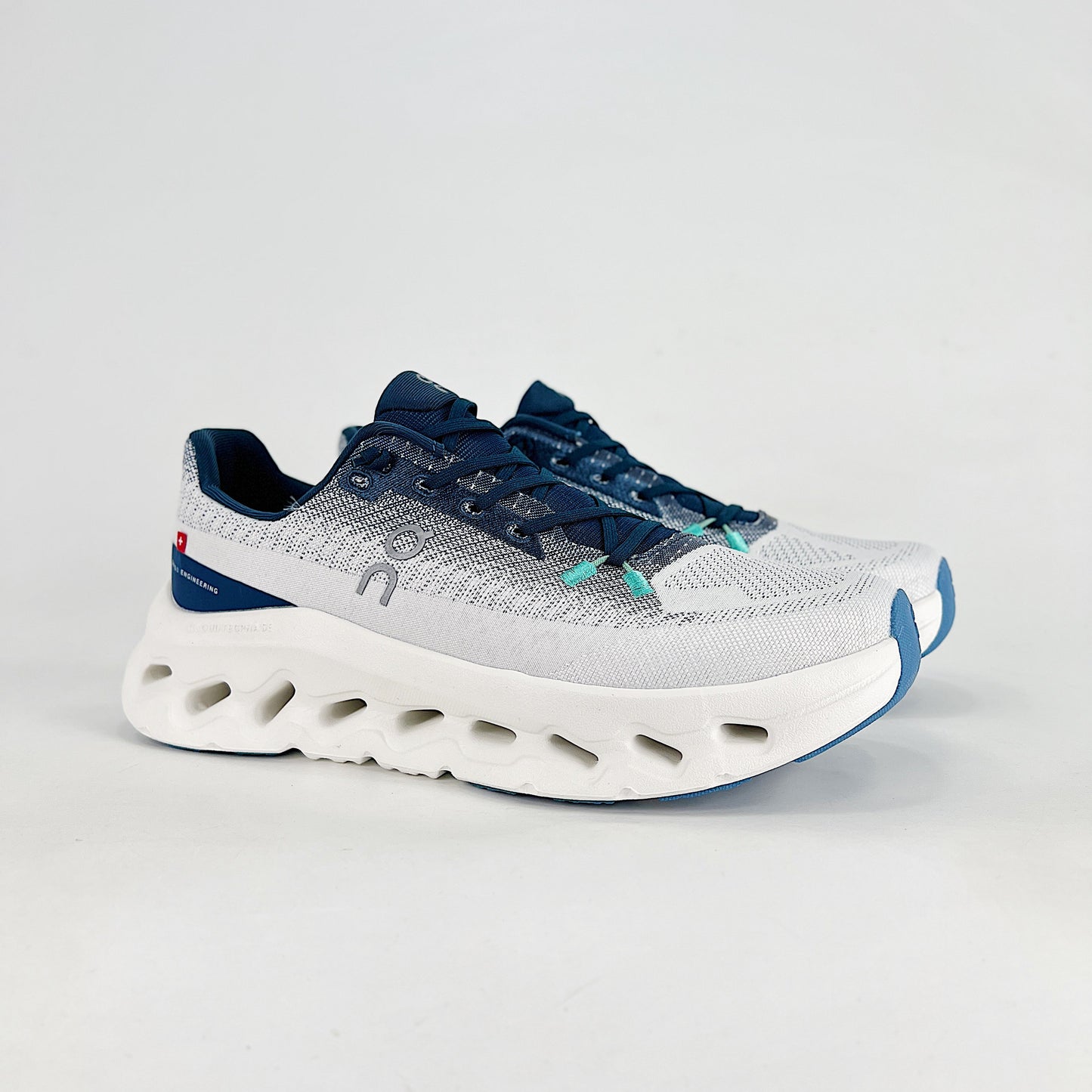 On Running Cloudeclipse – Grey & Navy Blue Unisex High-Performance Road Running Shoes
