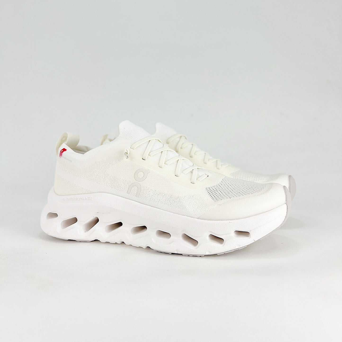 On Running Cloudeclipse – All White & Mint Unisex High-Performance Road Running Shoes