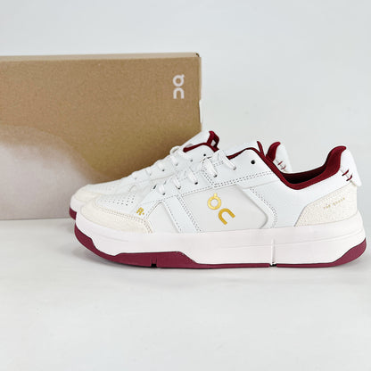 On The Roger Advantage – Triple White Unisex Premium Leather Retro Tennis Lifestyle Sneakers