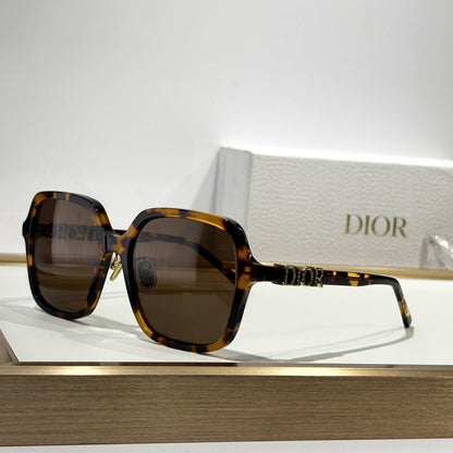 D**R Oversized Square Sunglasses | 3D DIOR Letter Hinge Block in Crystal-Set or Gold, Gradient Lenses | 5 Colors incl. Transparent Mauve & Black