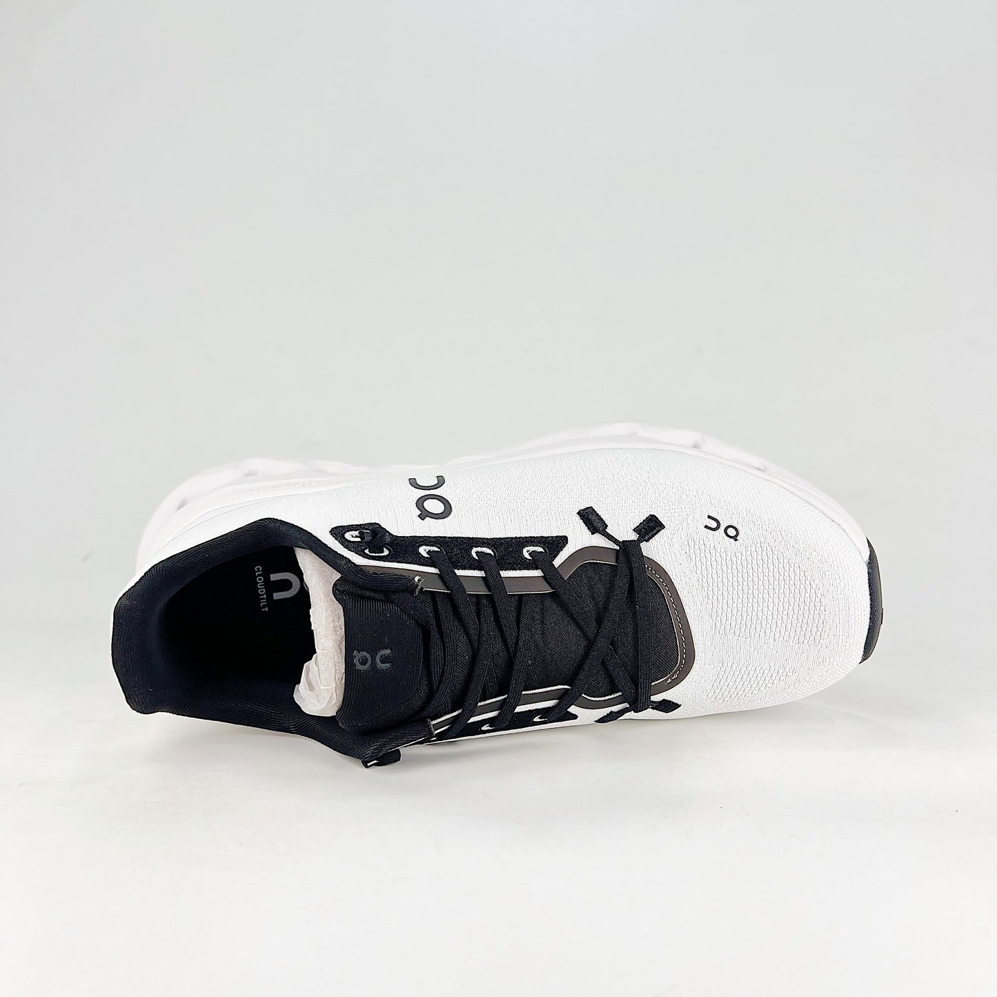 On Running Cloudeclipse – White & Black Unisex High-Performance Road Running Shoes