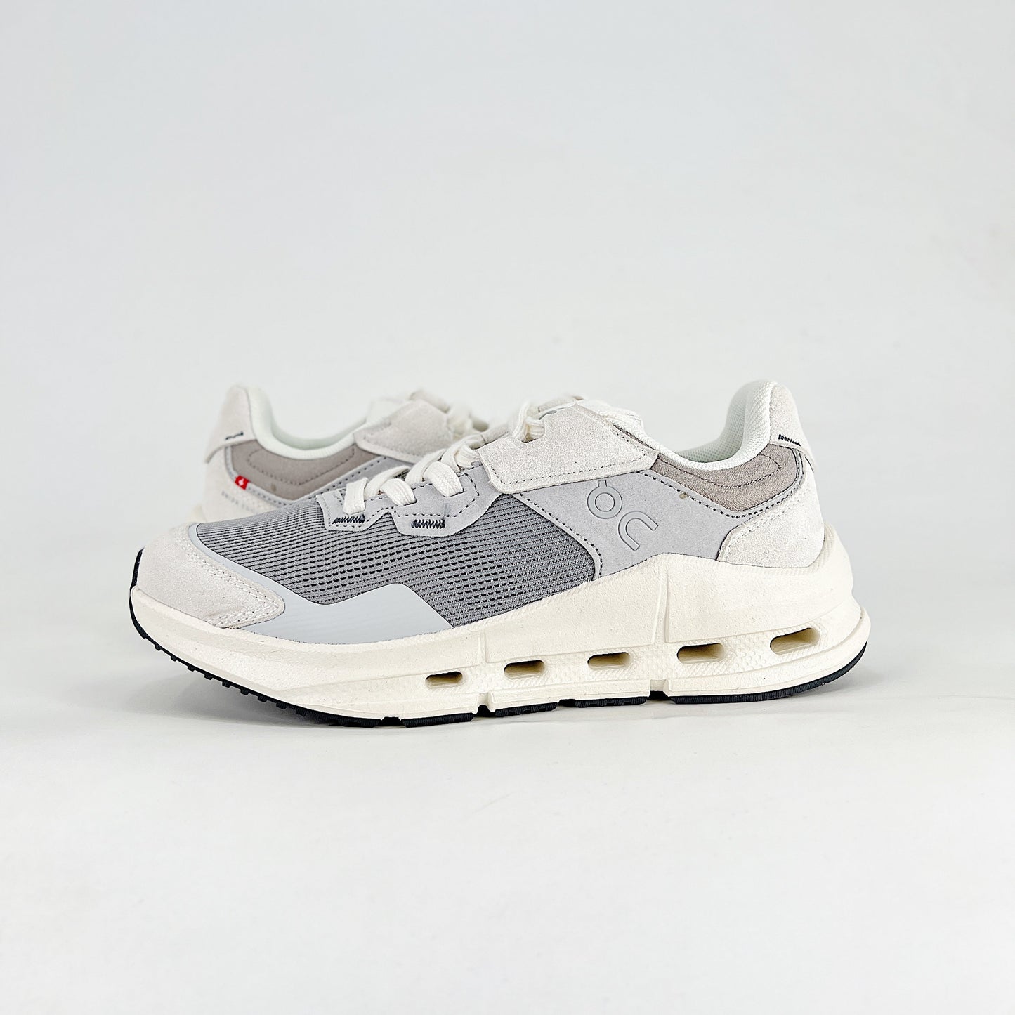 On Cloudnova Form – Steel Grey & Ice Grey Unisex Retro-Inspired Lightweight Comfortable Durable Lifestyle Sneakers