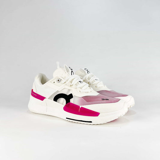 On The Roger Pro 2 – Black & White Unisex Breathable Anti-Slip Shock-Absorbing Tennis Shoes