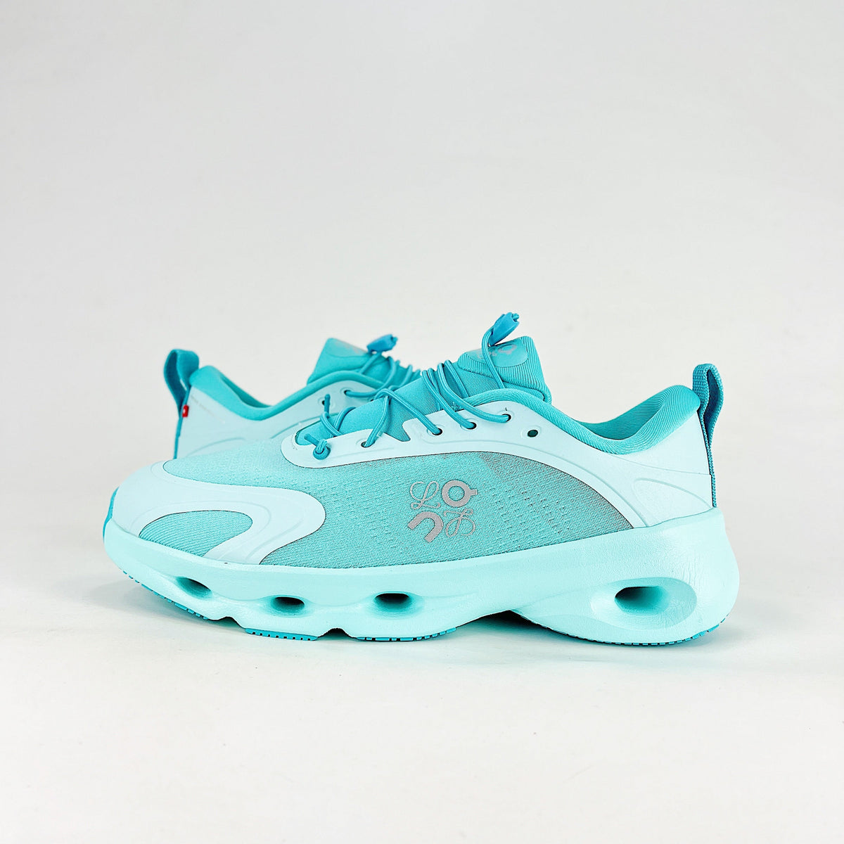 On Cloudsolo – Unisex Lightweight Breathable Luxury Running Shoes | Mint Blue & Aqua