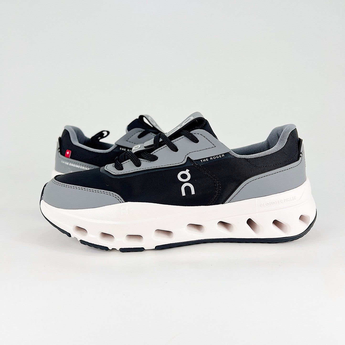 On The Roger Clubhouse Pro – Black & Steel Grey Unisex Premium Tennis-Inspired Lifestyle Sneakers