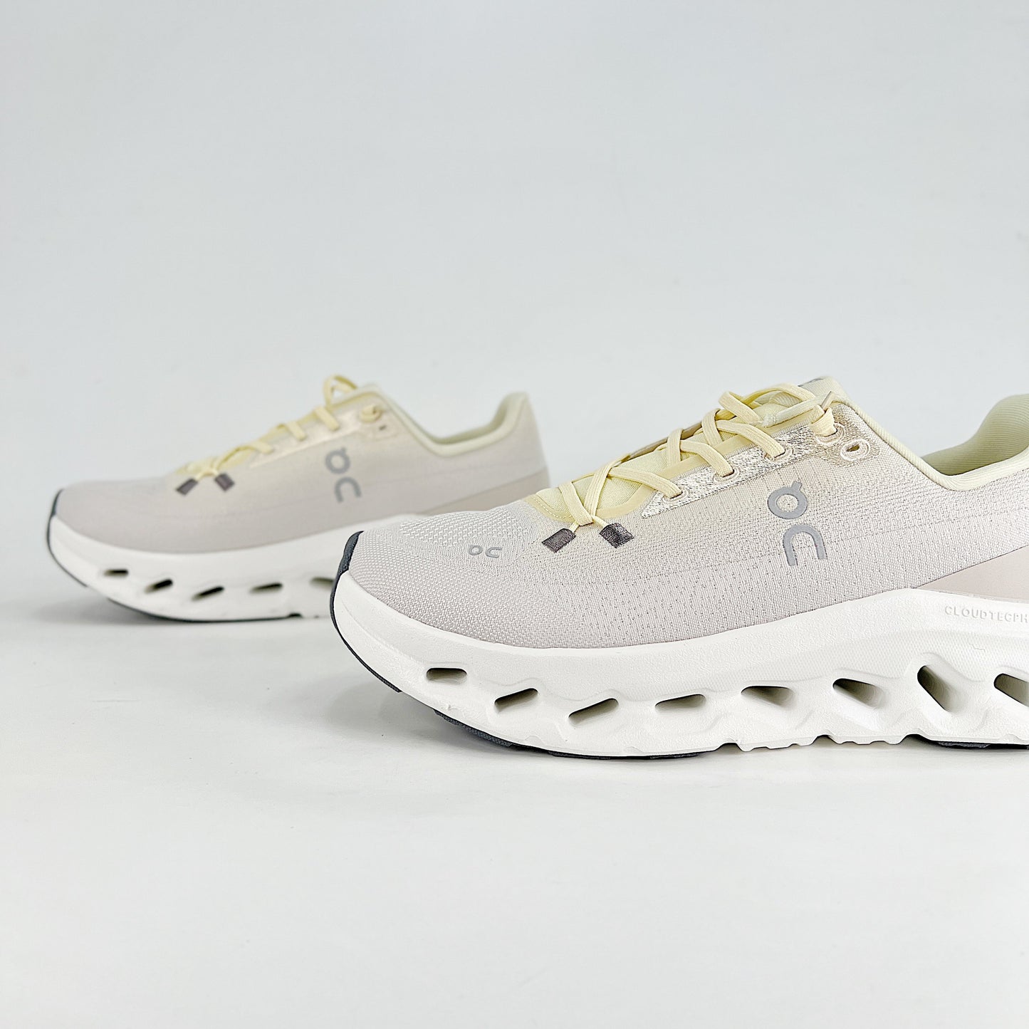 On Running Cloudeclipse – Ivory & Lemon Yellow Unisex High-Performance Road Running Shoes