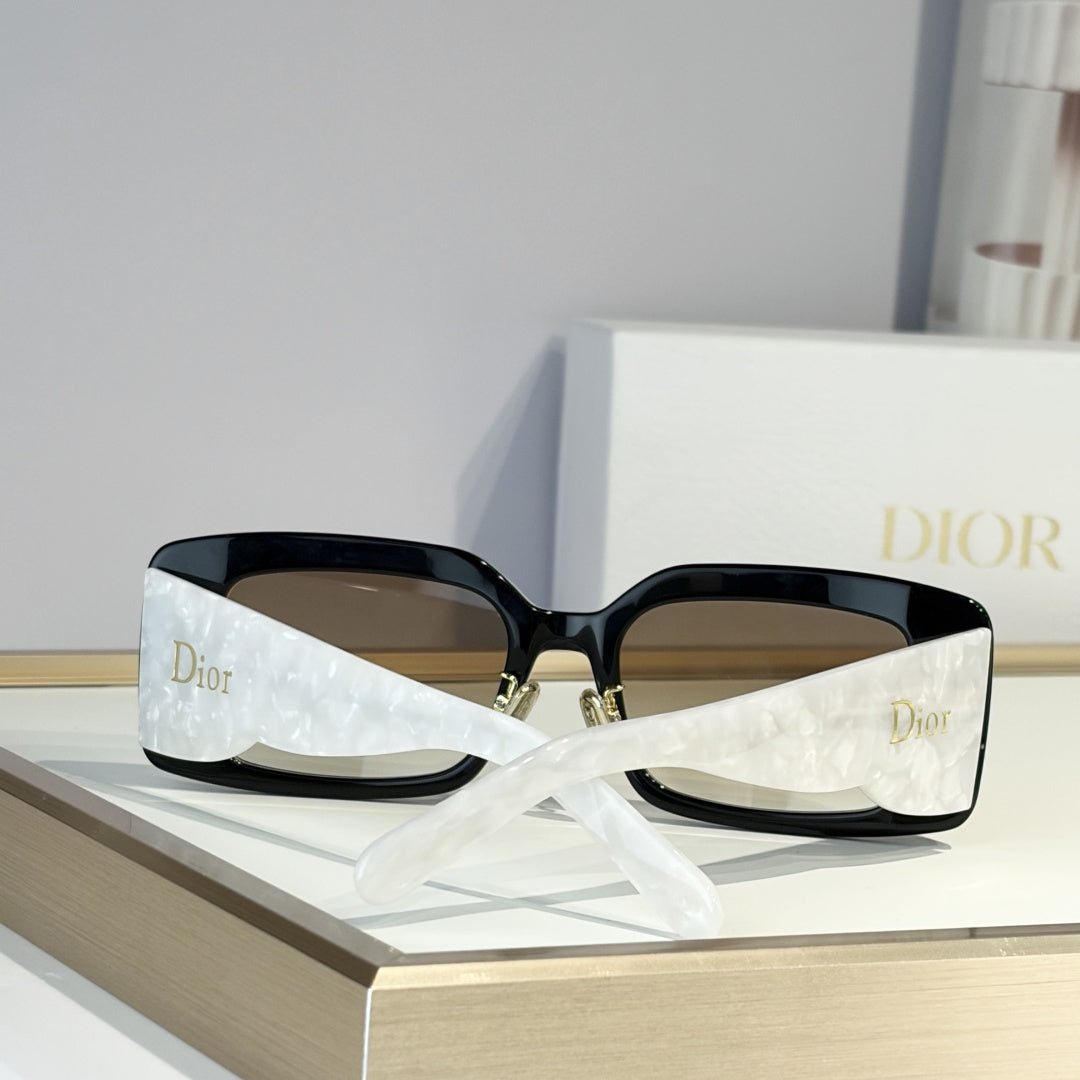 D**R Square Sunglasses | Black & Pearl White Two-Tone Acetate, Gold Heart Star Flower Studs, Dior Script Temple, Gradient Brown Lenses