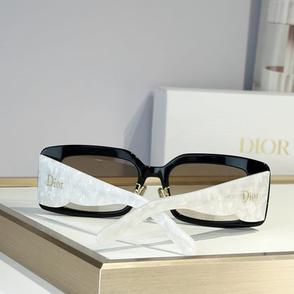 D**R Square Sunglasses | Black & Pearl White Two-Tone Acetate, Gold Heart Star Flower Studs, Dior Script Temple, Gradient Brown Lenses