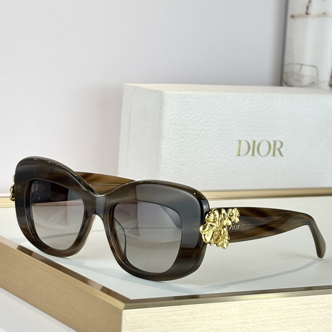 D**R Lady Cat-Eye Sunglasses | Black Acetate Frame, Grey Gradient Lenses & 3D Floral Detail | Multiple Colors