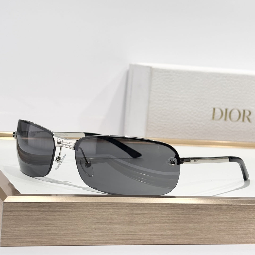 D**R Rimless Sunglasses | Silver Metal Frame, Elongated Rectangle Lens & Clear Gradient Tint | Multiple Colors