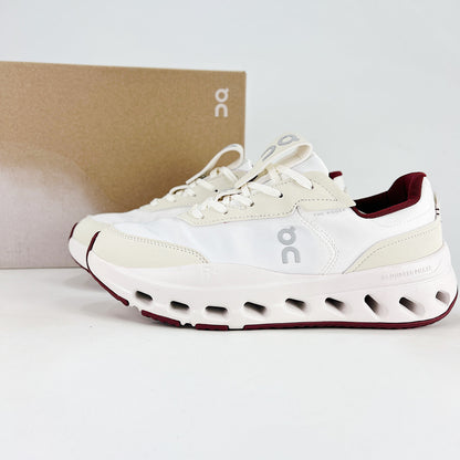 On The Roger Wildcard – White & Cream Unisex Premium Retro Tennis Comfortable Versatile Lifestyle Sneakers