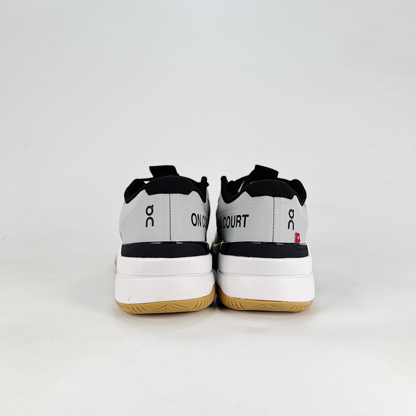 On The Roger Pro Padel – Ice Grey & White Unisex Breathable Anti-Slip Shock-Absorbing Padel Court Shoes
