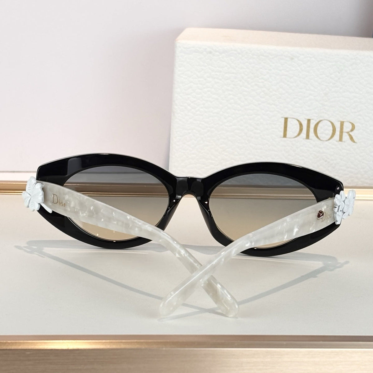 D**R Cat-Eye Oval Sunglasses | Black Acetate Frame, Pearl Temple & 3D Floral Detail