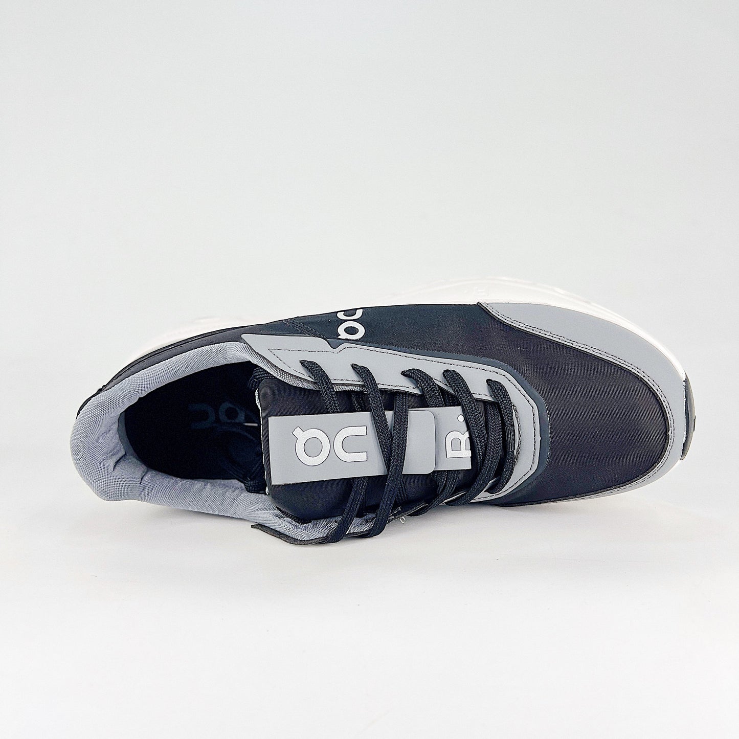 On The Roger Clubhouse Pro – Black & Steel Grey Unisex Premium Tennis-Inspired Lifestyle Sneakers