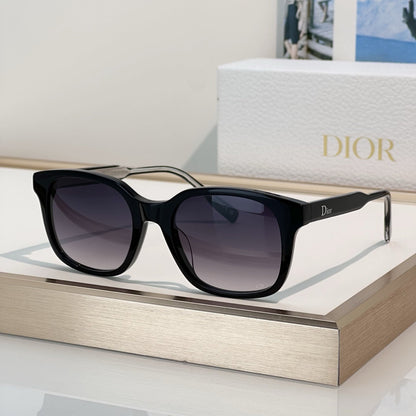 D**R Square Sunglasses with Two-Tone Transparent Grey Acetate Frame, Dark Grey Solid Lenses & Logo Script Temple