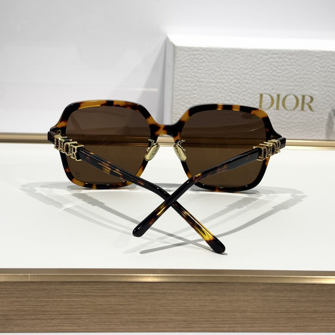 D**R Oversized Square Sunglasses | 3D DIOR Letter Hinge Block in Crystal-Set or Gold, Gradient Lenses | 5 Colors incl. Transparent Mauve & Black