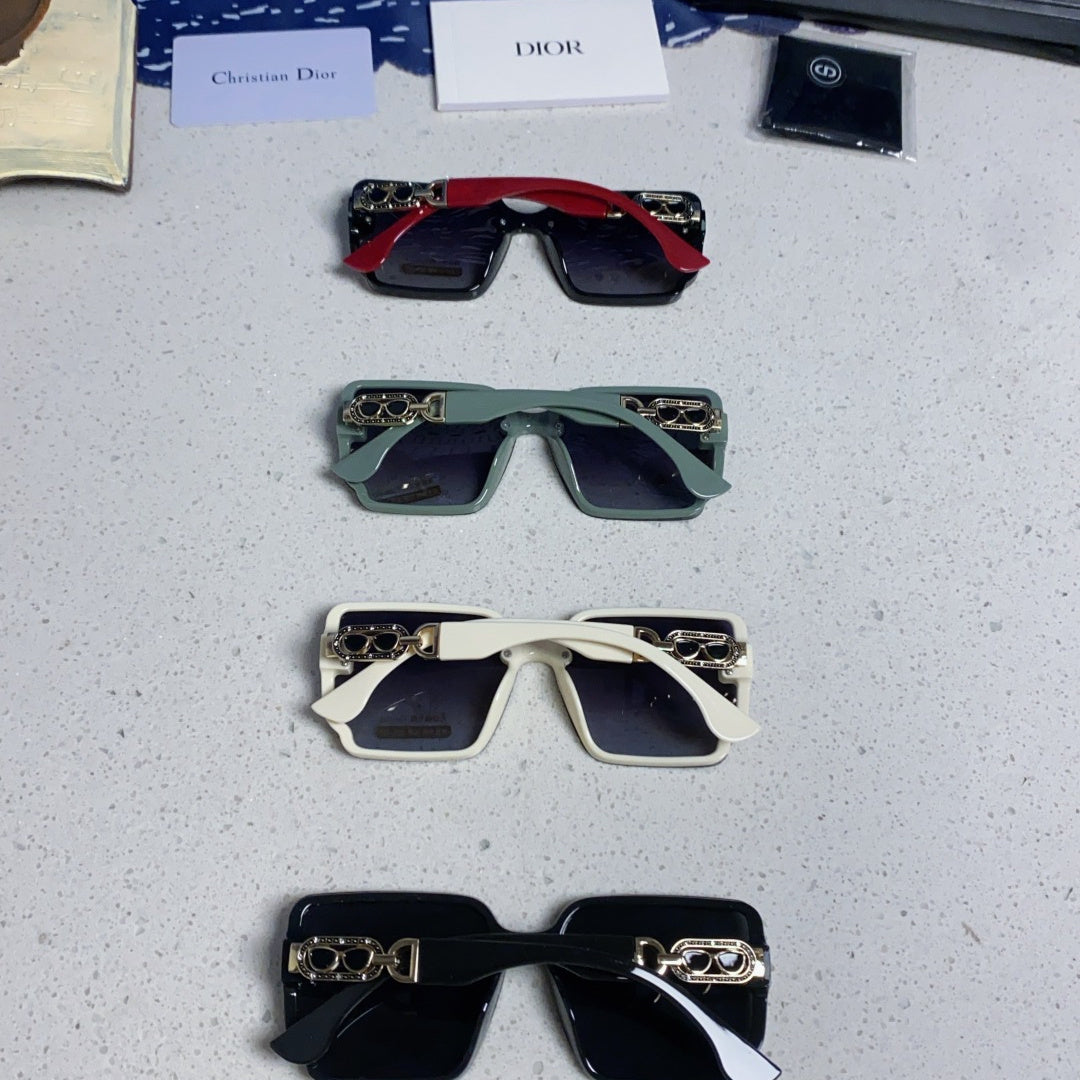 D**R Oversized Square Sunglasses | Cream White Frame, Gold CD Logo Temple & Purple-Grey Gradient Lenses