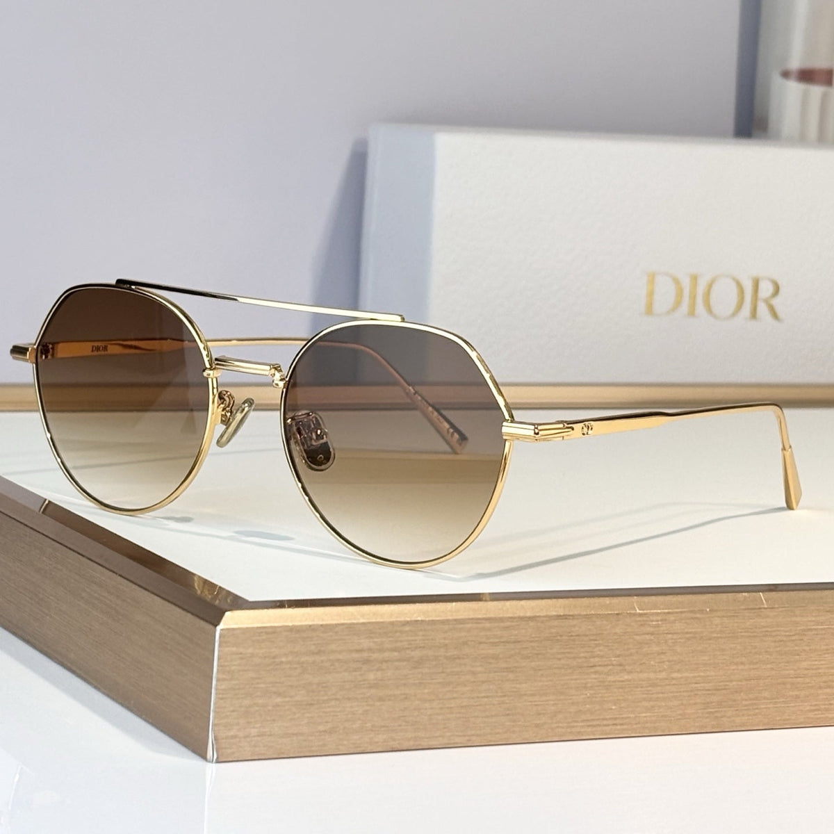 D**R Round Sunglasses | Gold Double-Bridge Metal Frame & Brown Gradient Lenses