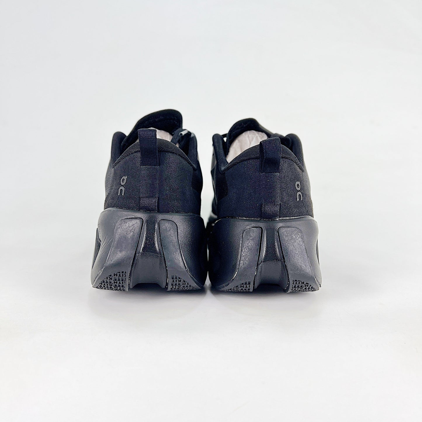 On x Kith Cloudswift – Triple Black Unisex Premium Collaboration Lifestyle Sneakers