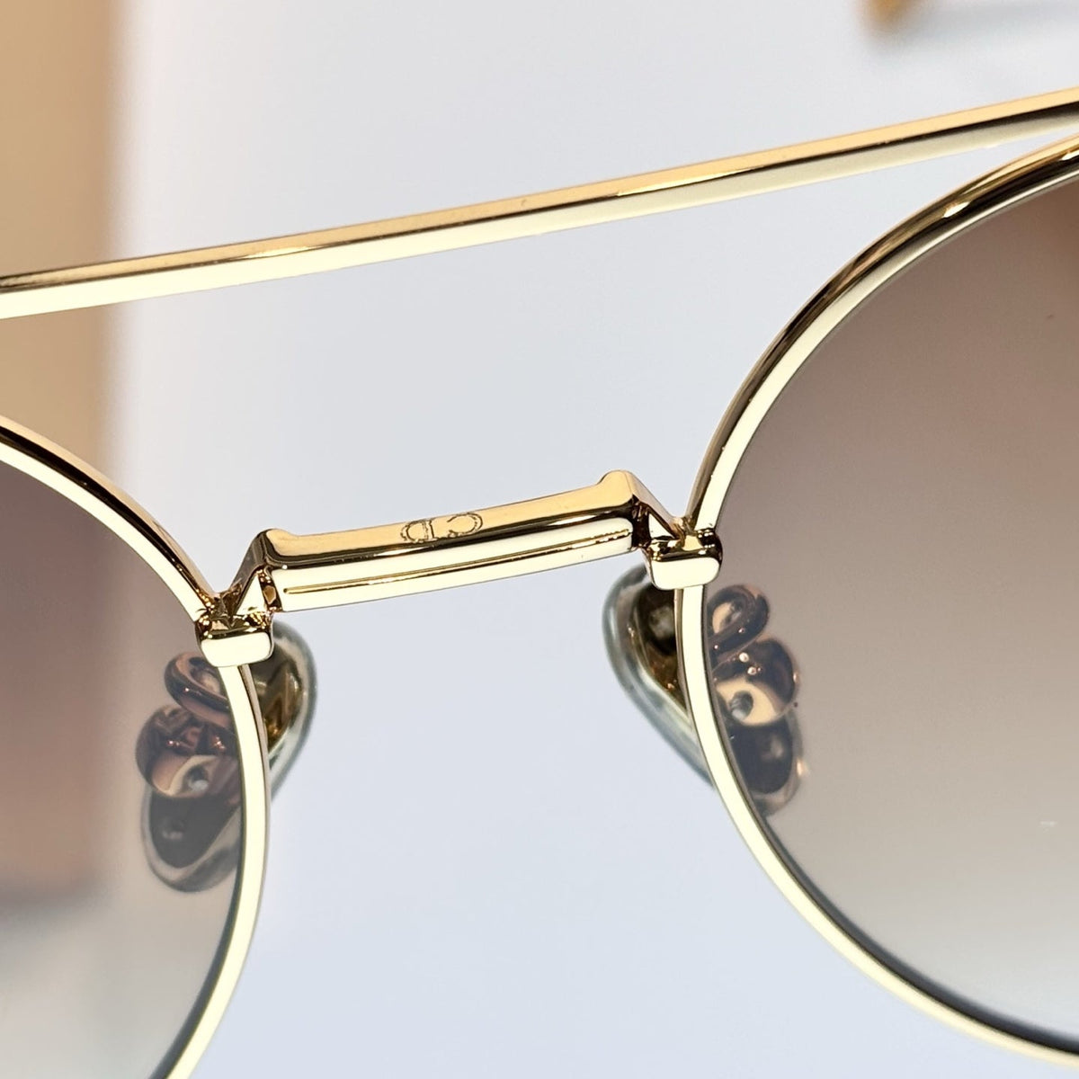 D**R Round Sunglasses | Gold Double-Bridge Metal Frame & Brown Gradient Lenses