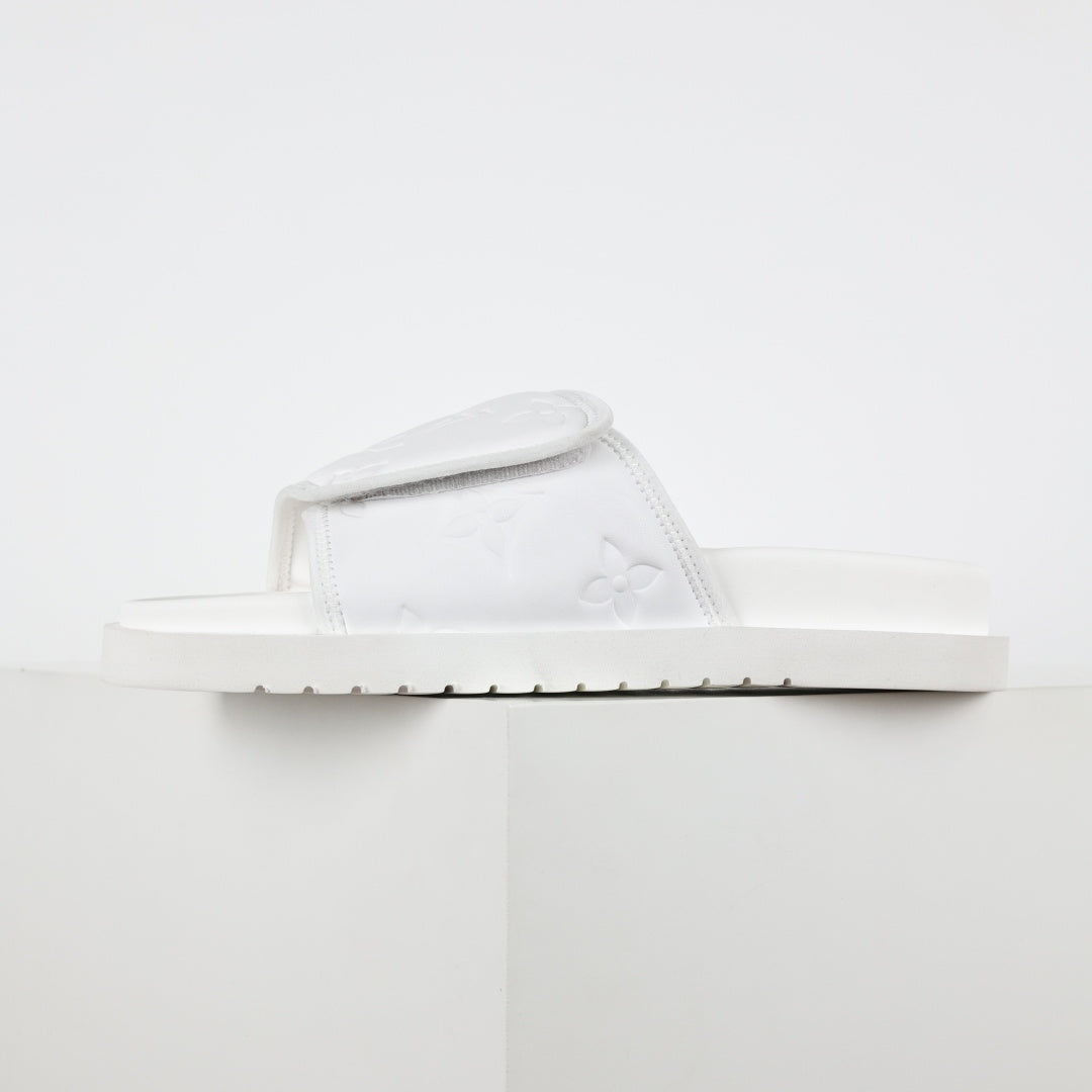 L***V Ivory White Inflated Pillow Leather Twisted Bow Ruched Strap Miami Slide Sandals — Spring Summer Boutique Limited Edition