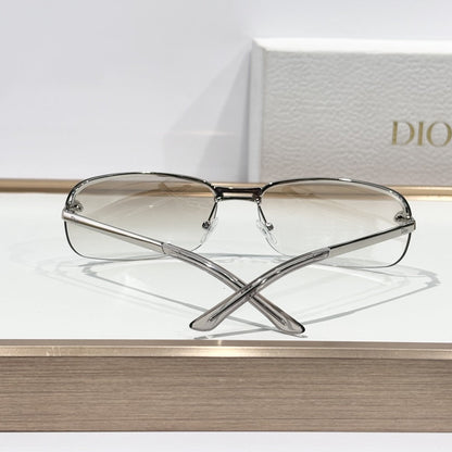 D**R Rimless Sunglasses | Silver Metal Frame, Elongated Rectangle Lens & Clear Gradient Tint | Multiple Colors