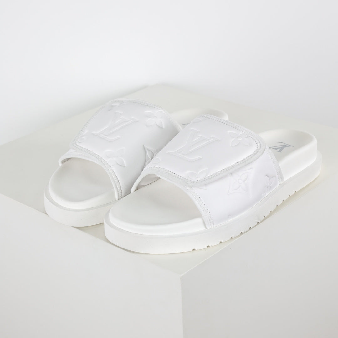 L***V Ivory White Inflated Pillow Leather Twisted Bow Ruched Strap Miami Slide Sandals — Spring Summer Boutique Limited Edition