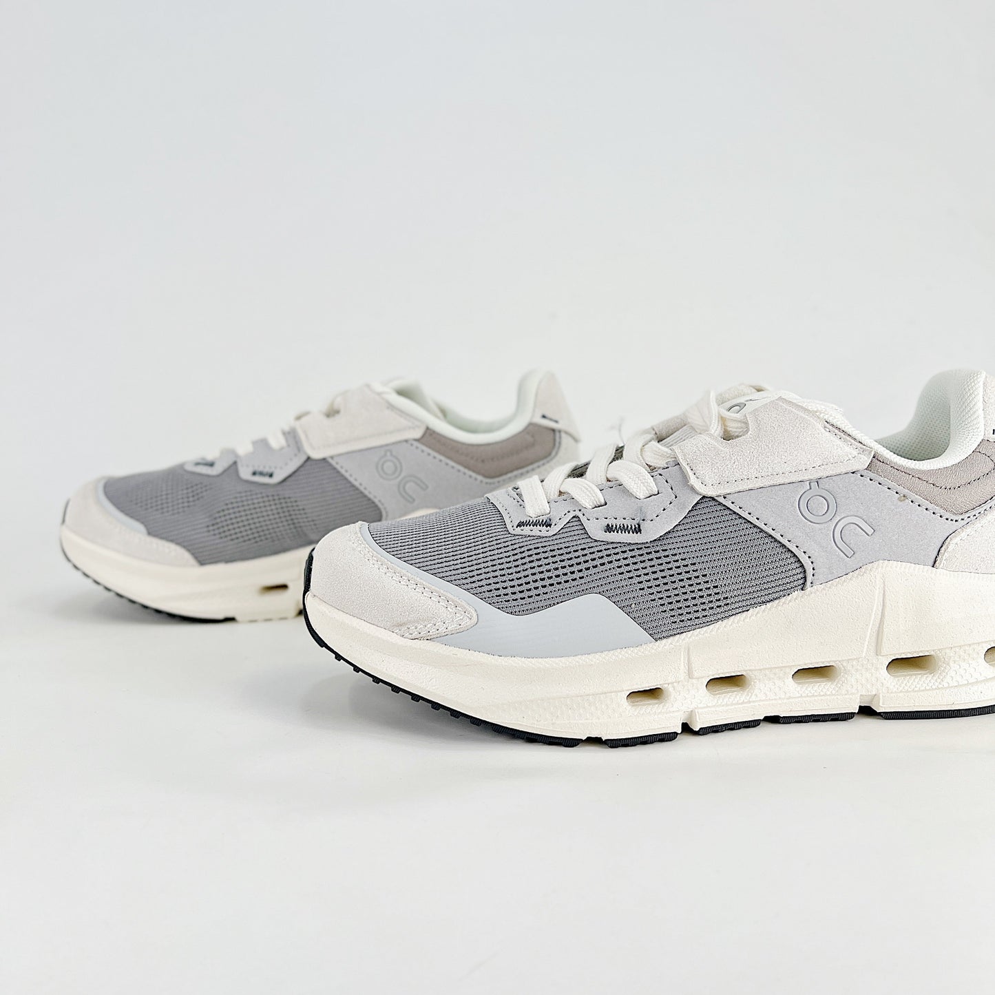 On Cloudnova Form – Steel Grey & Ice Grey Unisex Retro-Inspired Lightweight Comfortable Durable Lifestyle Sneakers