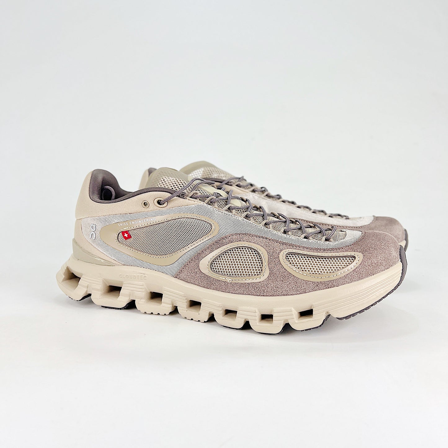 On x FKA twigs Cloud X 4 – All Sand & Pebble Unisex Premium Collaboration Lifestyle Sneakers