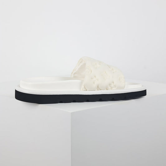 L***V Cream White Faux Shearling Fluffy Wide Strap Platform Slide Sandals — Spring Summer Boutique Limited Edition