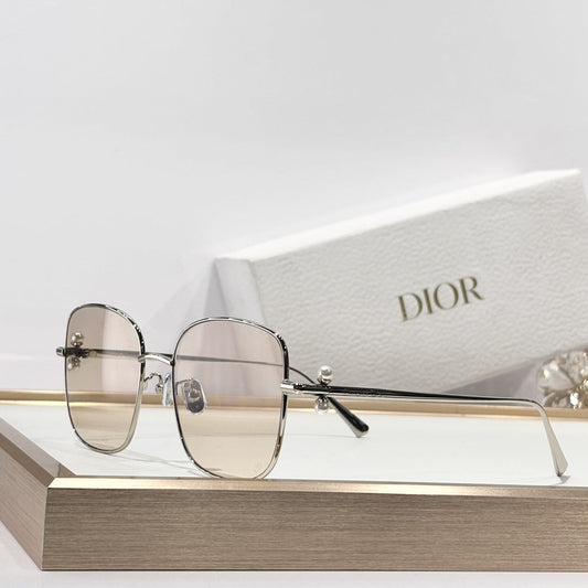 D**R Square Metal Frame Sunglasses | Silver Metal, DIOR Tag Charm, Pearl Rivet Hinge, Light Gradient Lenses | 6 Colors