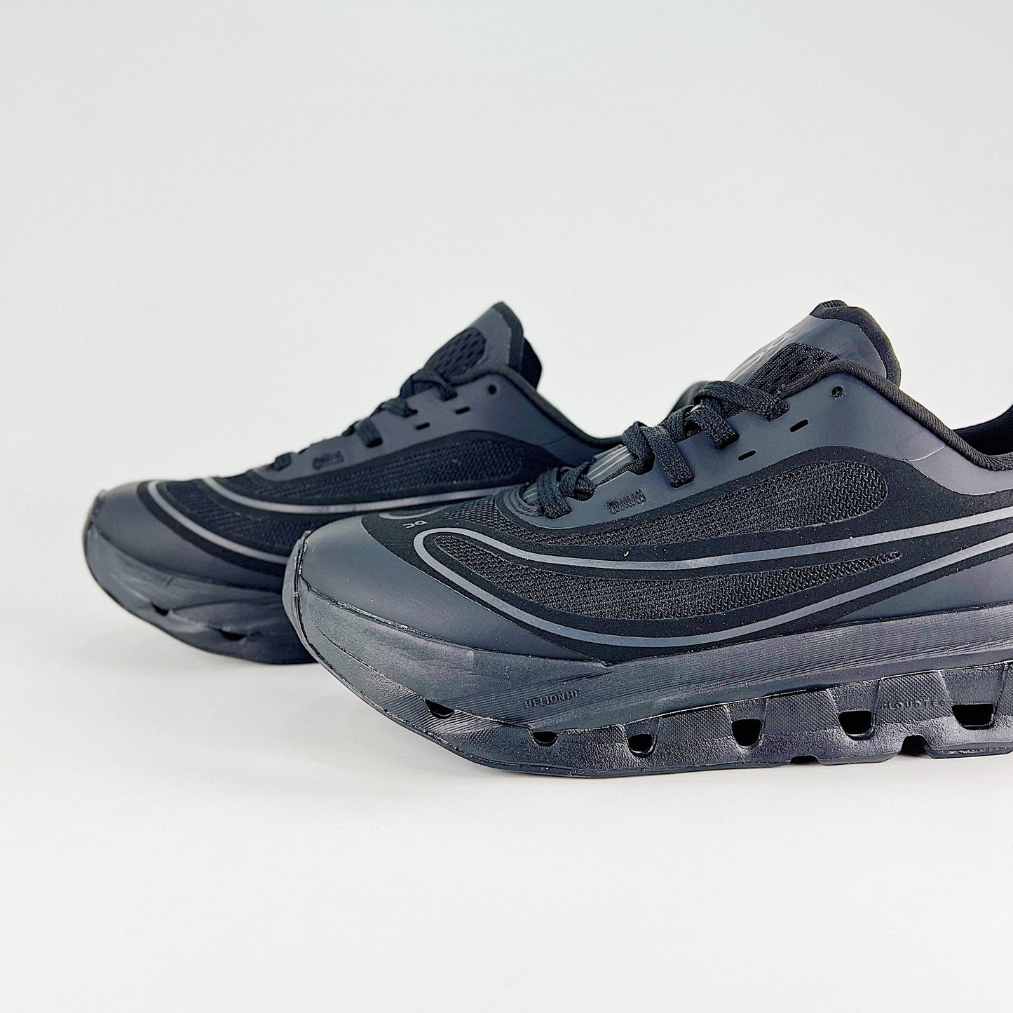 On Cloudflow 5 AD – All Black Unisex Lightweight Breathable Comfortable Running Shoes