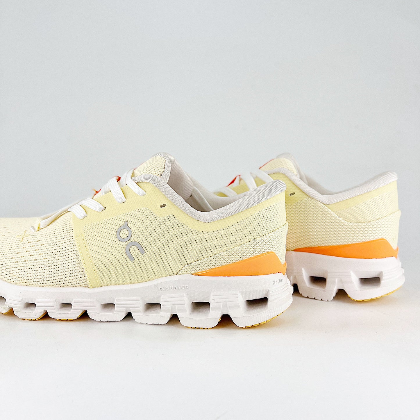 On Running Cloud X – Hay & Peach Women's Lightweight Running Shoes
