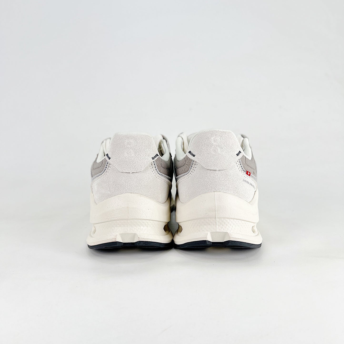 On Cloudnova Form – Steel Grey & Ice Grey Unisex Retro-Inspired Lightweight Comfortable Durable Lifestyle Sneakers