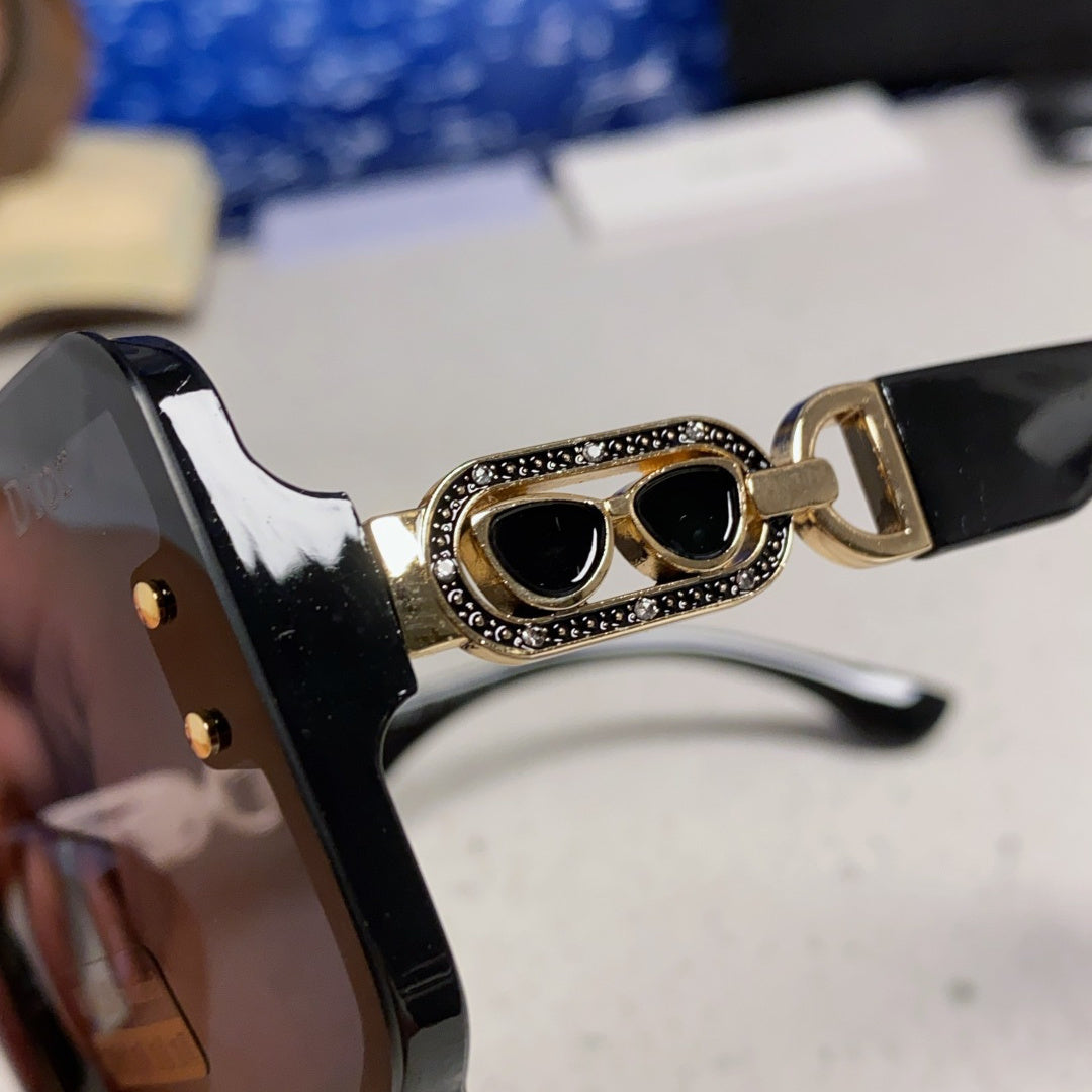 D**R Oversized Square Sunglasses | Chain-Link Bridge | 4 Colorways